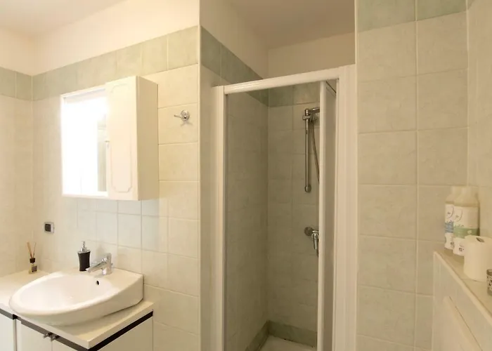 Apartament Interno 77 Di Tss' - Soleggiato Con Ampie Finestre & Internet Veloce Con Fibra - Perfetto Per Coppie