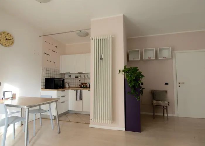 Interno 77 Di Tss' - Soleggiato Con Ampie Finestre & Internet Veloce Con Fibra - Perfetto Per Coppie * Trydent